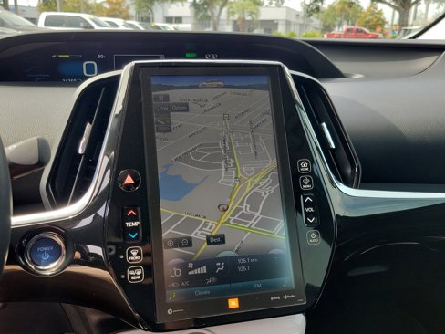 Used 2019 Toyota Prius Prime Advanced image 17