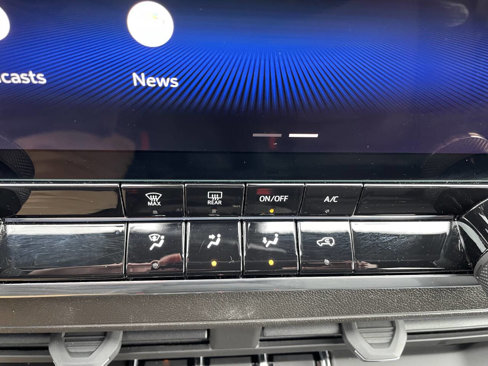 Used 2023 Chevrolet Colorado W/T image 18