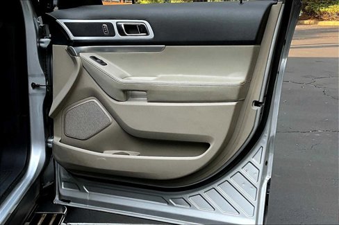 Used 2013 Ford Explorer XLT image 21