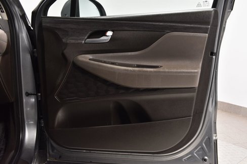 Used 2019 Hyundai Santa Fe SE image 35