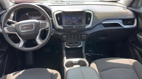 Used 2024 GMC Terrain SLE image 12
