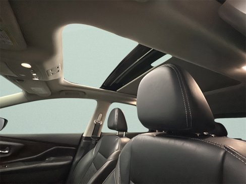 Used 2019 Nissan Murano Platinum image 12