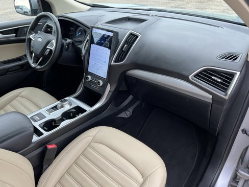 Used 2022 Ford Edge SEL image 9