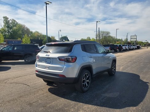 New 2025 Jeep Compass Limited image 7