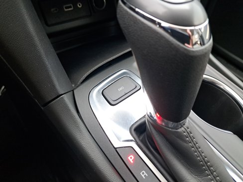 Used 2021 Chevrolet Equinox LS image 28