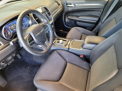 Used 2021 Chrysler 300 Touring w/ Sport Appearance Package image 15
