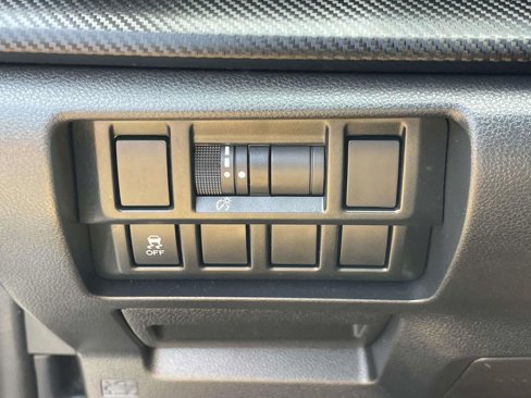 Used 2021 Subaru Crosstrek 2.0i image 13