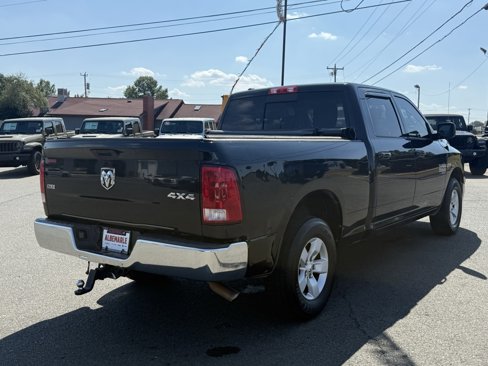 Used 2019 RAM 1500 Classic SLT image 3
