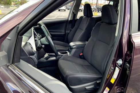 Used 2018 Toyota RAV4 XLE image 26