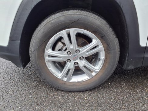 Used 2022 GMC Terrain SLE image 7