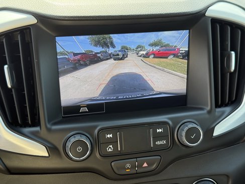 Used 2024 GMC Terrain SLT image 21