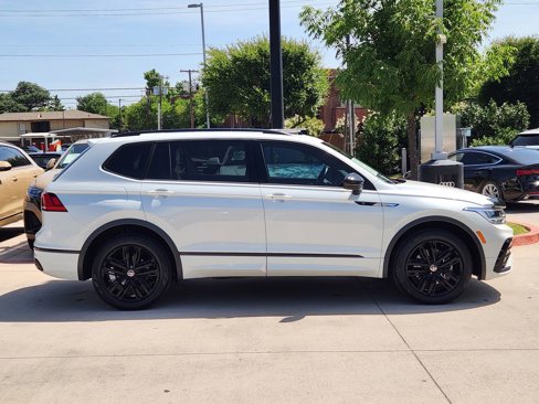 Used 2022 Volkswagen Tiguan SE R-Line image 5