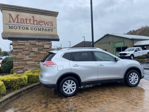 Used 2016 Nissan Rogue S w/ Appearance Package image 4