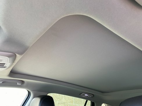 Used 2017 Buick Envision Essence image 18