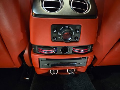 Used 2017 Rolls-Royce Ghost Black Badge image 15