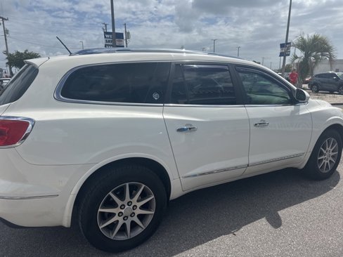 Used 2015 Buick Enclave Leather image 3