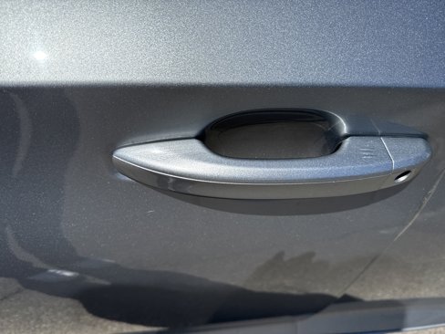 Certified 2020 Honda Accord Hybrid image 12