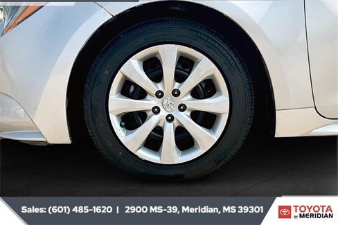 Used 2023 Toyota Corolla LE image 7
