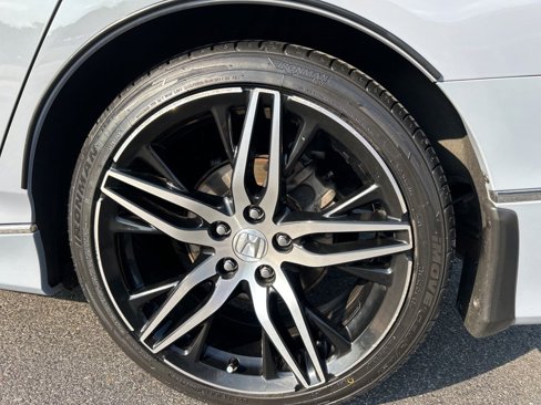 Used 2021 Honda Accord Touring image 14