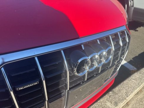 Used 2023 Audi Q3 2.0T Premium image 3