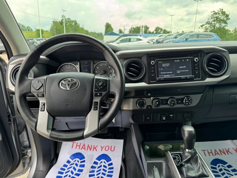 Used 2019 Toyota Tacoma SR image 16