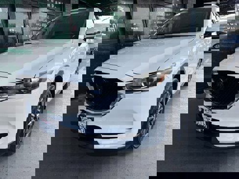Used 2018 MAZDA CX-5 Touring image 3