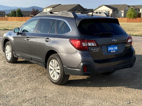 Used 2019 Subaru Outback 2.5i Premium image 11