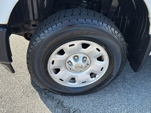 Used 2017 Nissan Titan S image 29