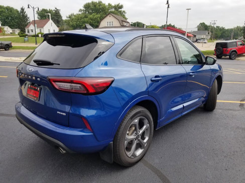 Used 2023 Ford Escape ST-Line image 7