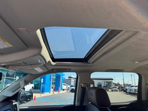 Used 2018 Chevrolet Silverado 1500 High Country image 39