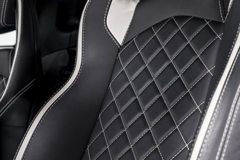 Used 2017 Lamborghini Aventador S image 22