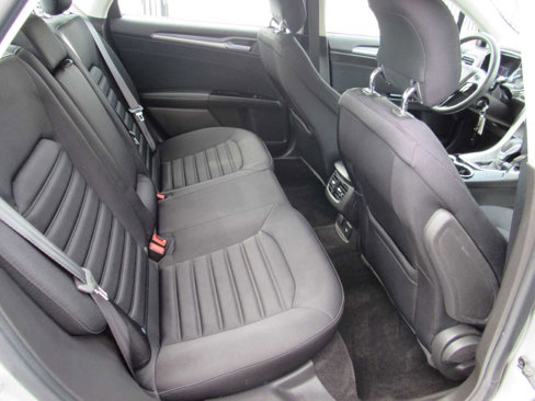 Used 2014 Ford Fusion SE image 10
