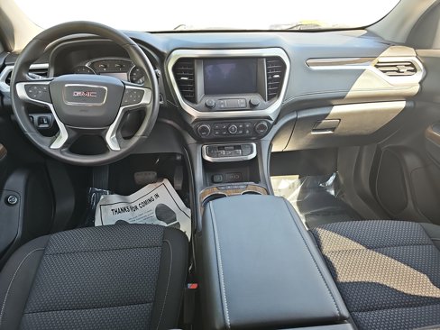 Used 2023 GMC Acadia SLE w/ Driver Convenience Package image 9