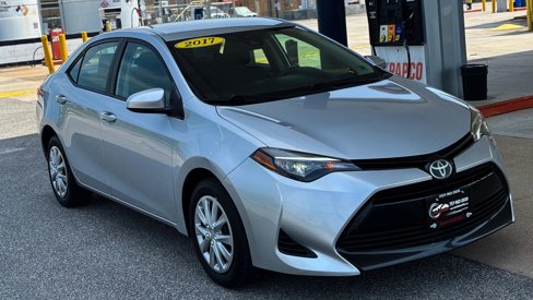 Used 2017 Toyota Corolla LE image 6
