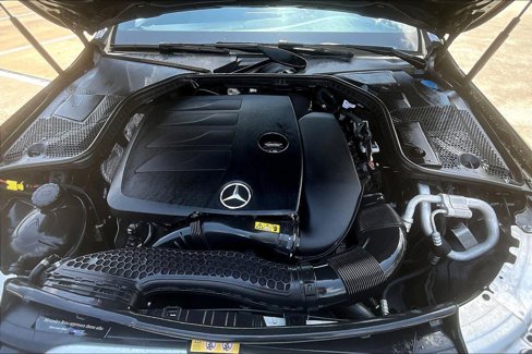 Used 2019 Mercedes-Benz C 300 Sedan image 12