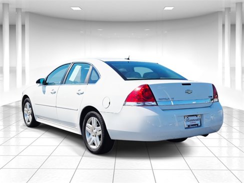 Used 2011 Chevrolet Impala LT image 3