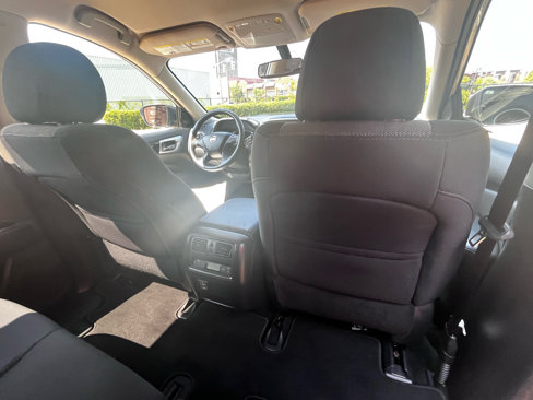 Used 2018 Nissan Pathfinder SV w/ SV Tech Package image 51