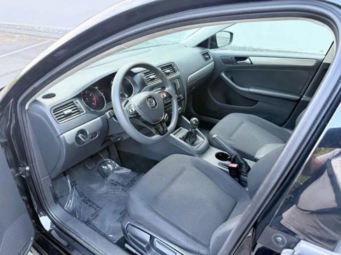 Used 2016 Volkswagen Jetta SE image 11