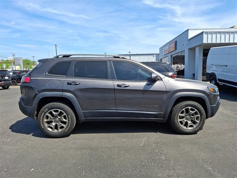 Used 2021 Jeep Cherokee Trailhawk w/ Technology Group image 7