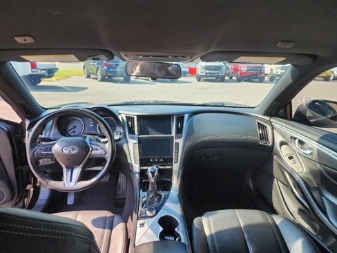 Used 2017 INFINITI Q60 2.0t image 13