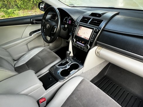 Used 2012 Toyota Camry XLE image 47