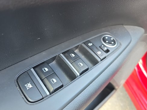 Used 2023 Kia Forte LXS image 17