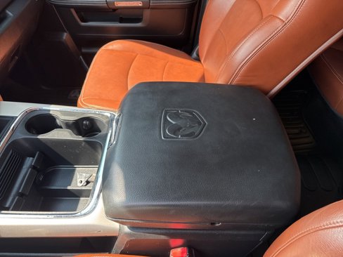 Used 2016 RAM 1500 Laramie image 44