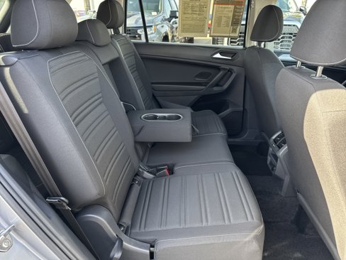 Certified 2024 Volkswagen Tiguan S image 34