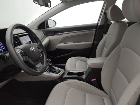 Used 2017 Hyundai Elantra SE image 18