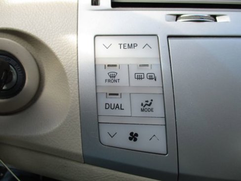 Used 2009 Toyota Avalon XLS image 39