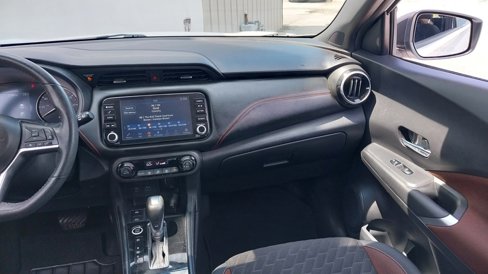 Used 2022 Nissan Kicks SR image 14