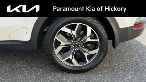 Used 2020 Kia Sportage EX image 2