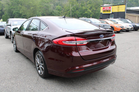 Used 2017 Ford Fusion SE w/ Equipment Group 201A image 10