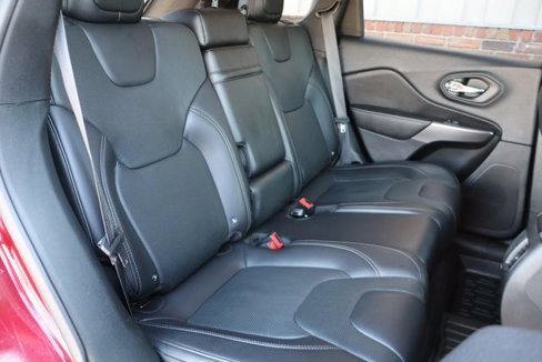 Used 2019 Jeep Cherokee Limited image 46